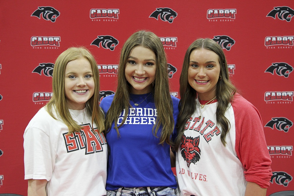 2021 CHS Cheer College Signees Group Picture